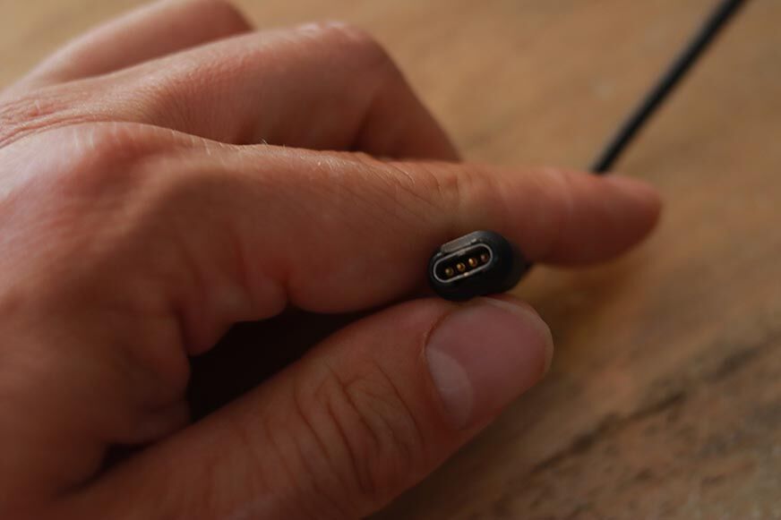 Кабель для зарядки Garmin Fenix 7.